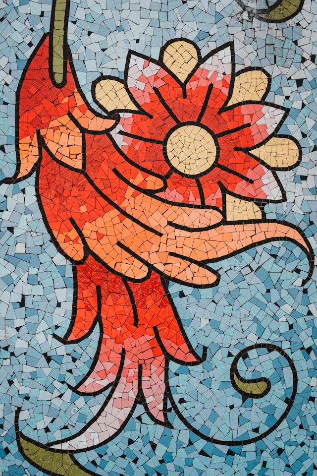 Mosaikk kunst av en rød blomst