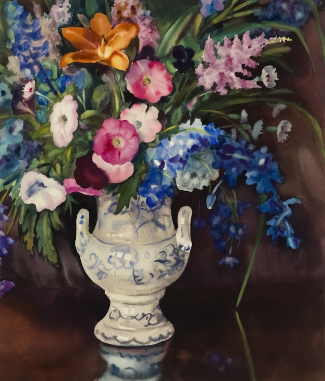 Akvarellmaleri av en blomsterbukket i pen hvit vase